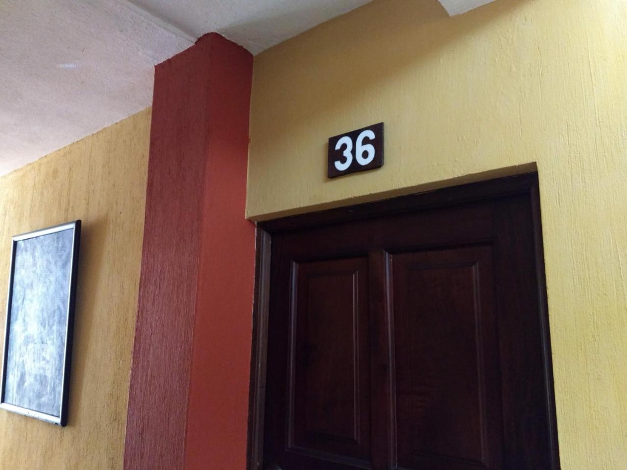 Give House Bed & Breakfast Guatemala City Eksteriør bilde
