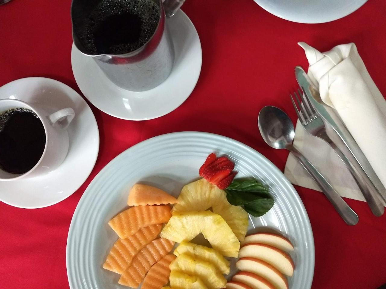 Give House Bed & Breakfast Guatemala City Eksteriør bilde