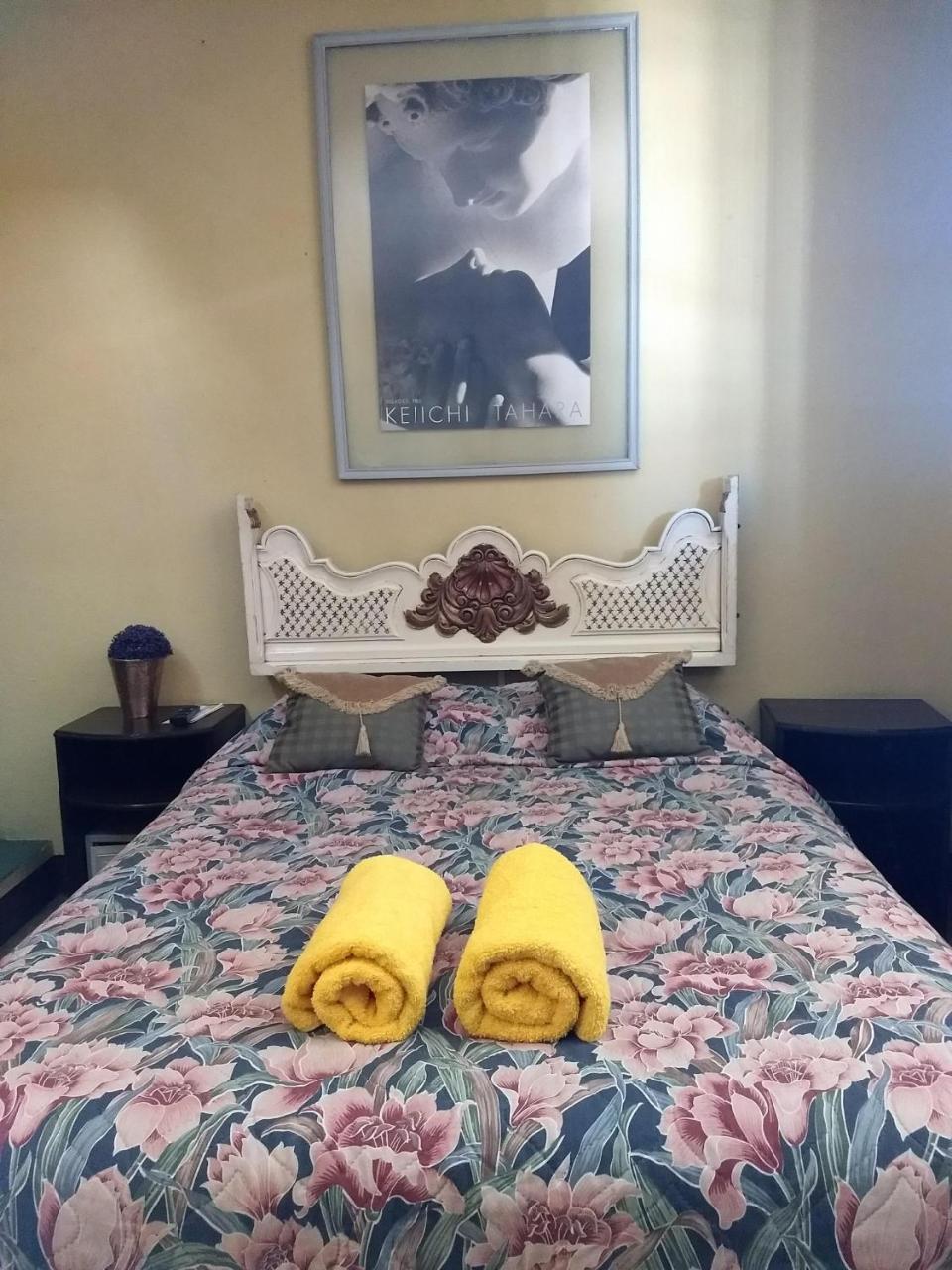 Give House Bed & Breakfast Guatemala City Eksteriør bilde